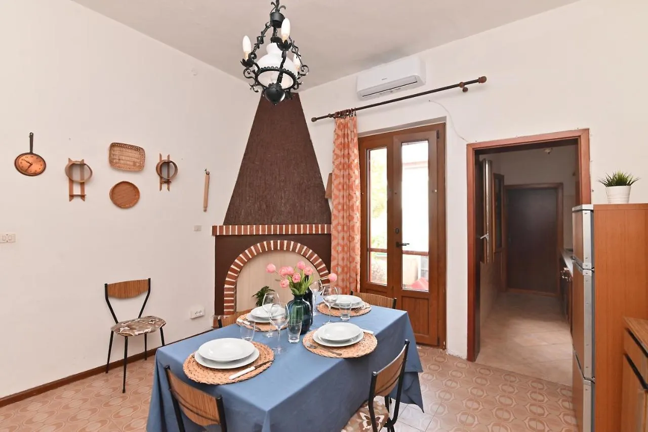 Σπίτι διακοπών Izzhome Coloniale Pula