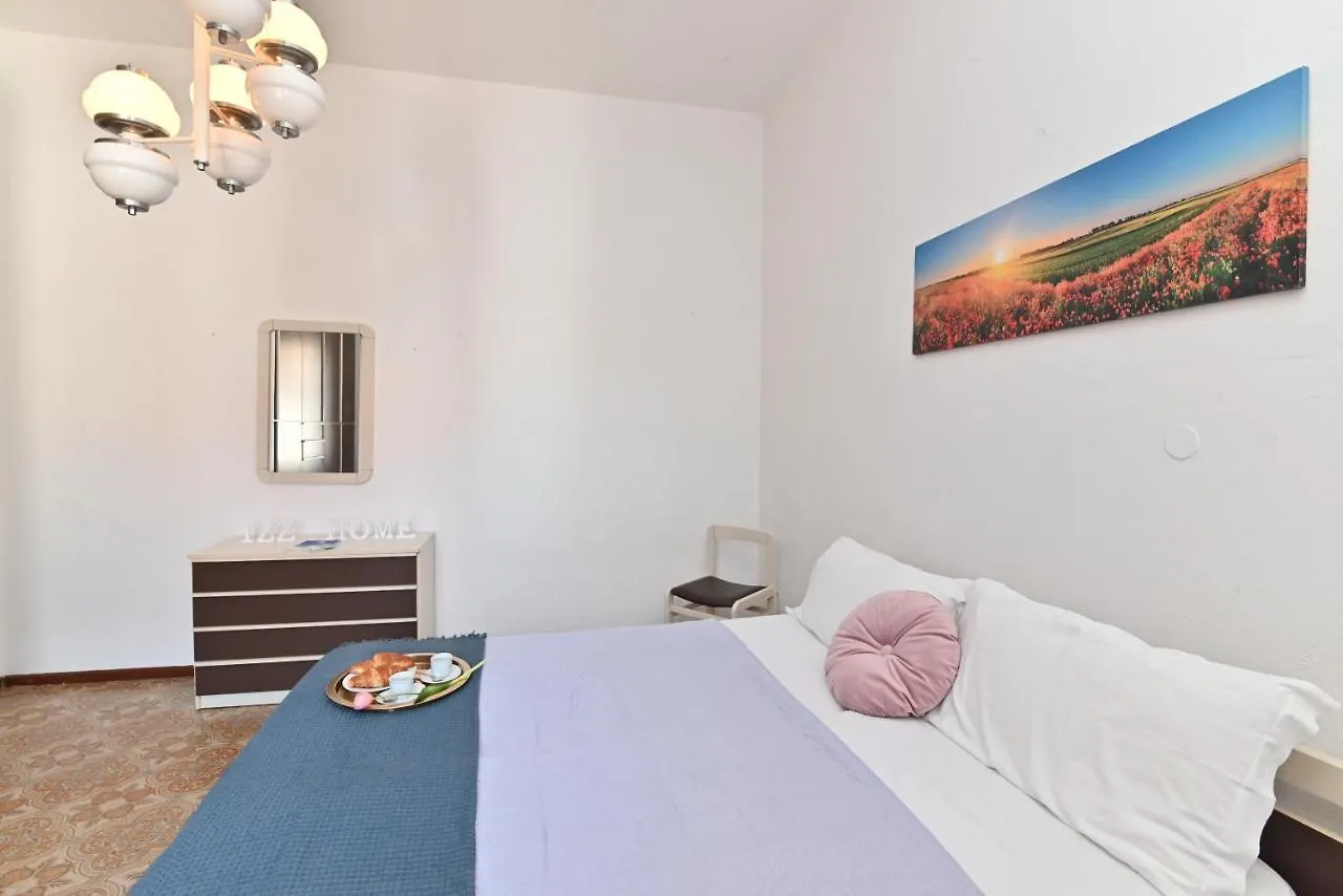 Izzhome Coloniale Pula Ιταλία